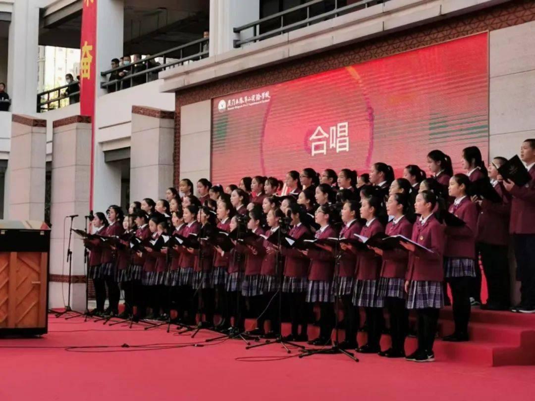 陈利众在讨论省政府工作报告时指出:为争做发展政协协商民主省域实践示范作出更多嘉兴探索和实践